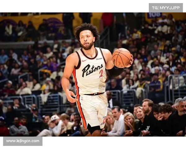 活塞康宁汉姆复出首战亮相12分钟 3次助攻无失误展现稳定表现