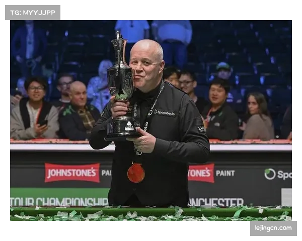 希金斯半决赛打出两杆破百 进攻手感持续火热 希金斯半决赛打出两杆破百 进攻手感持续火热